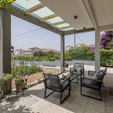 Citrus Accommodation Каштела Екстер'єр фото