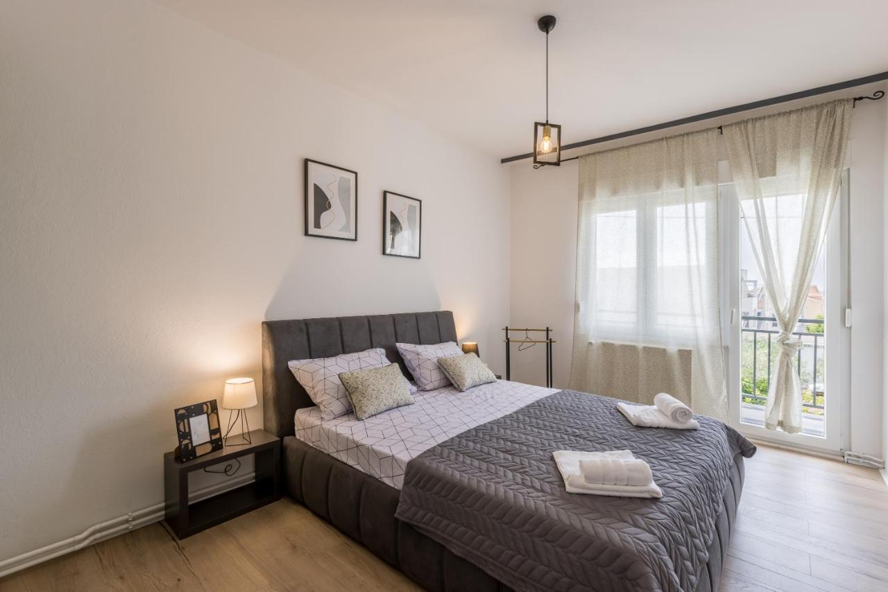 Citrus Accommodation Каштела Екстер'єр фото