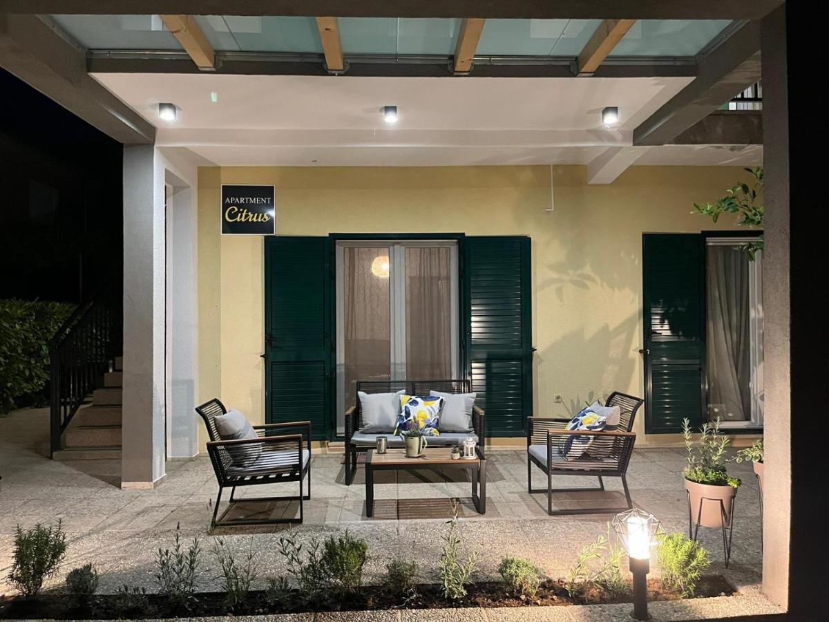 Citrus Accommodation Каштела Екстер'єр фото
