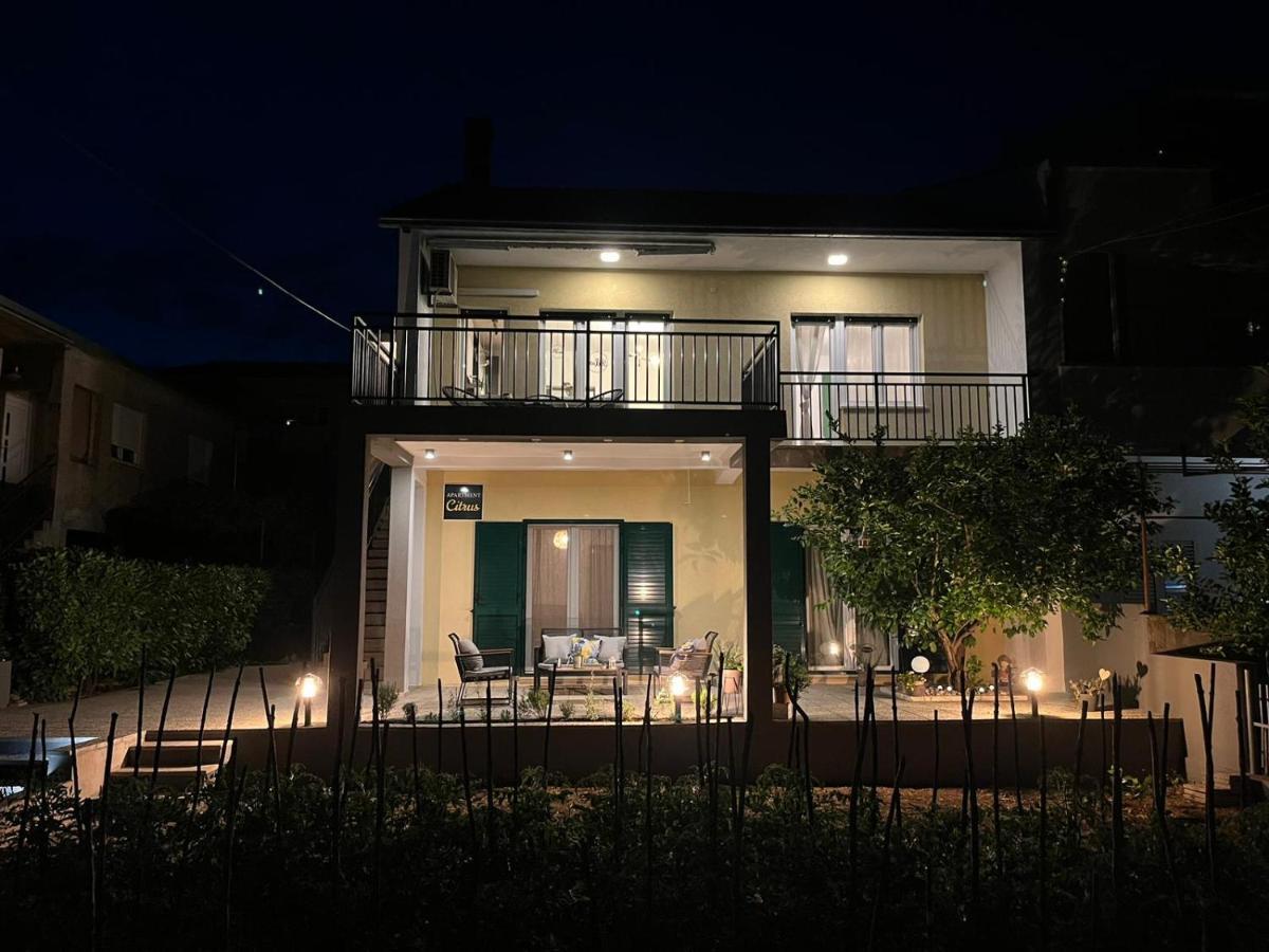 Citrus Accommodation Каштела Екстер'єр фото